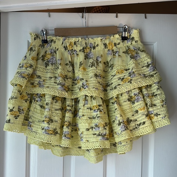 Aerie rock n ruffle printed tiered yellow floral mini skirt XL NWT lace detail - Picture 3 of 5